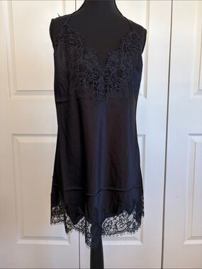Skims Black Onyx Silk Lace Trim Mini Slip Dress Chemise Size M NWT Whimsigoth